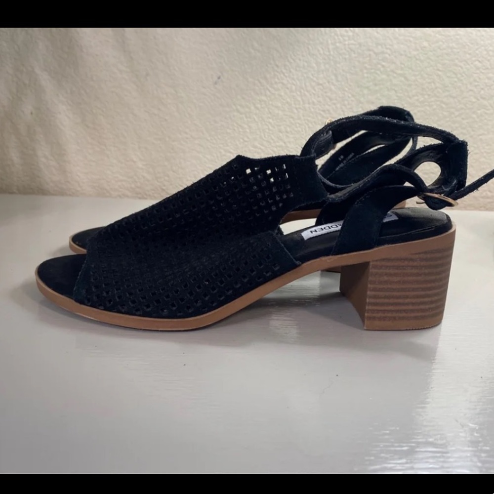 Steve Madden Woman Block Sandals